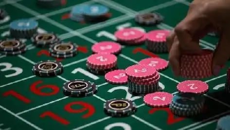 Bangladesh adults following sports updates on 5777bet bd by mobile